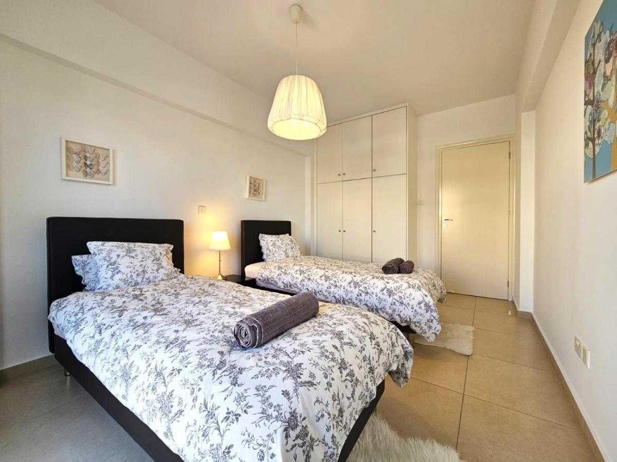 Elysia Park Apartments Paphos ภายนอก รูปภาพ