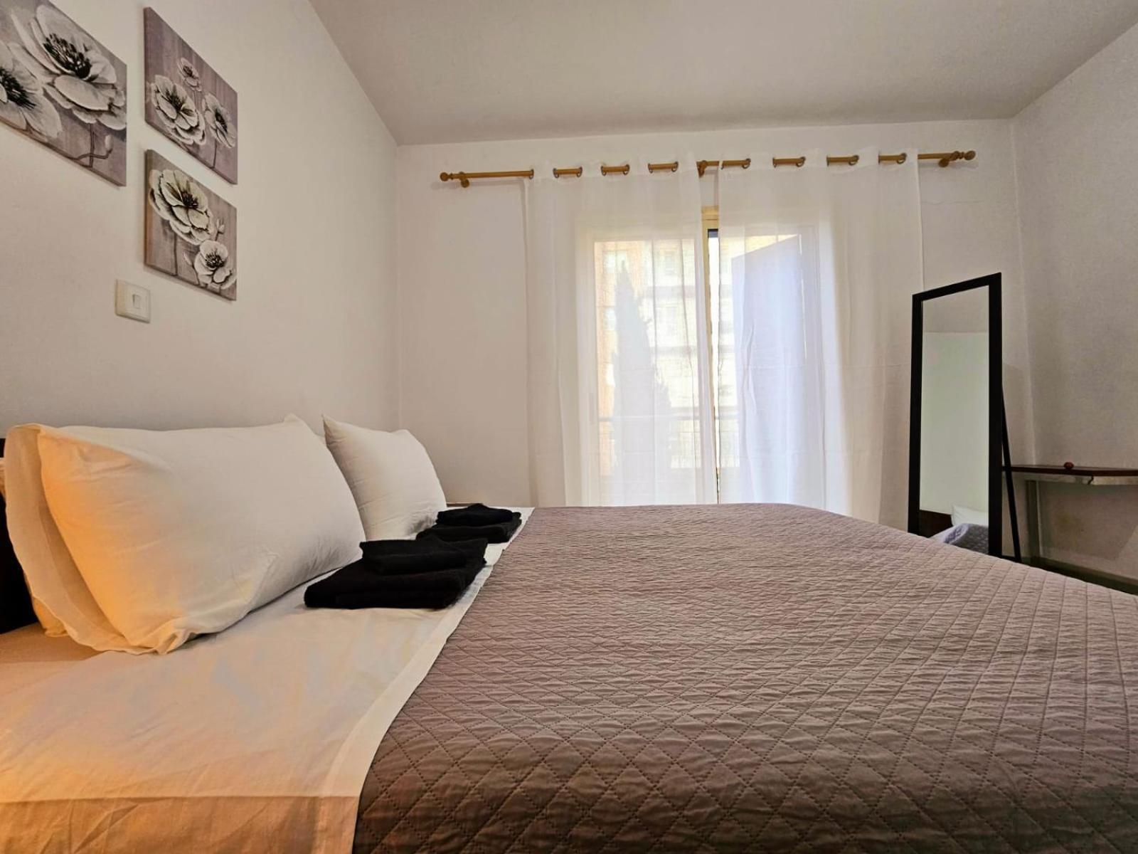 Elysia Park Apartments Paphos ภายนอก รูปภาพ