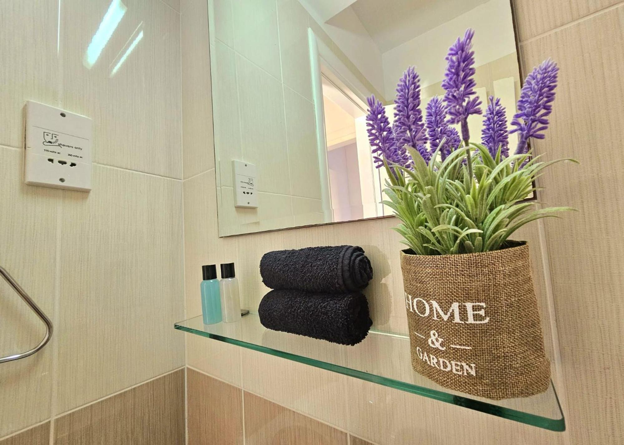 Elysia Park Apartments Paphos ภายนอก รูปภาพ