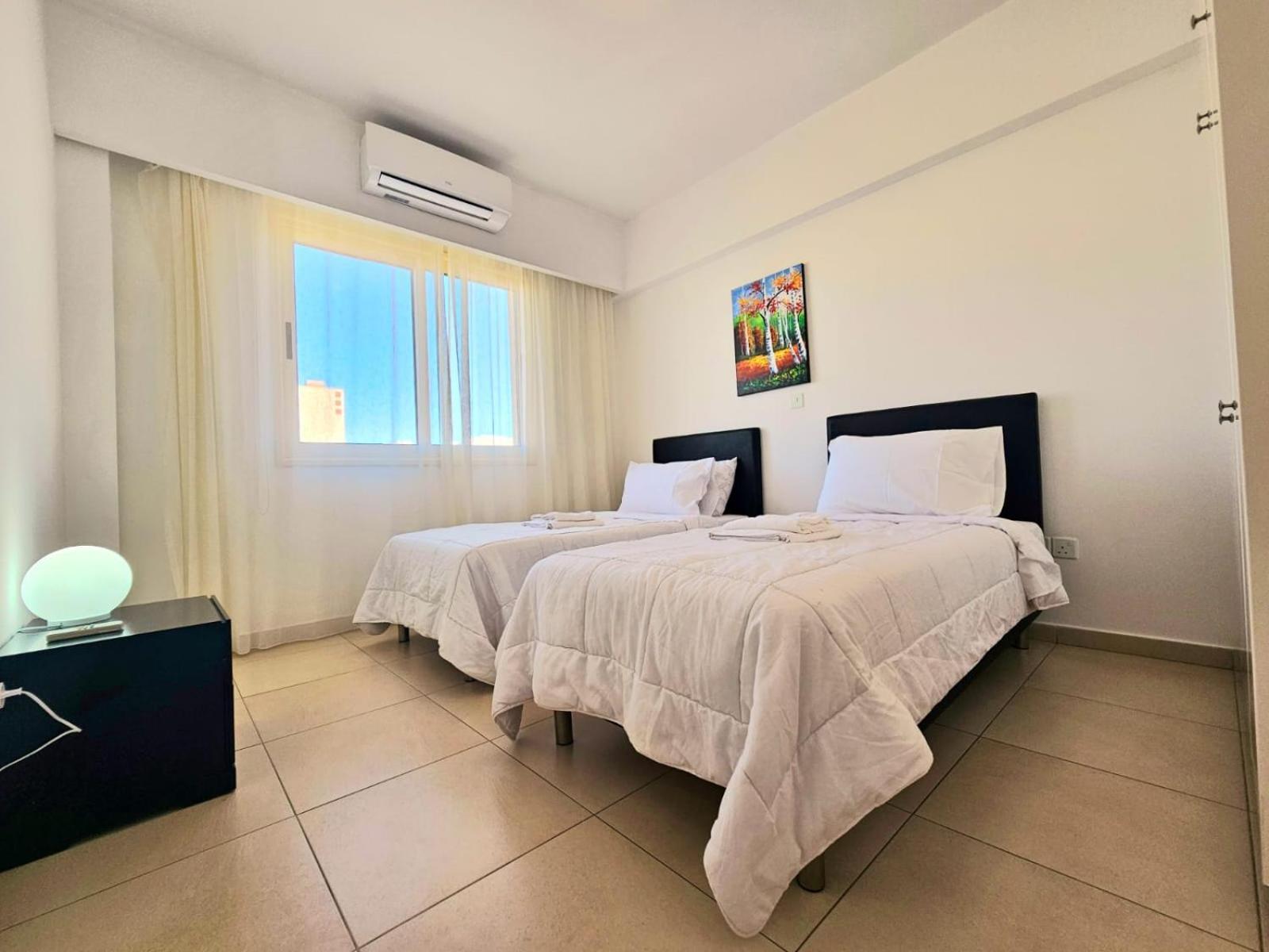 Elysia Park Apartments Paphos ภายนอก รูปภาพ