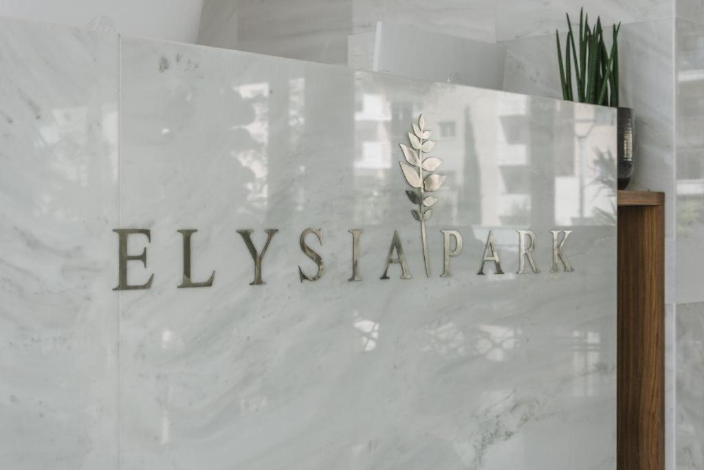 Elysia Park Apartments Paphos ภายนอก รูปภาพ