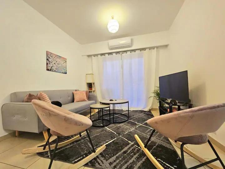 Elysia Park Apartments Paphos ภายนอก รูปภาพ